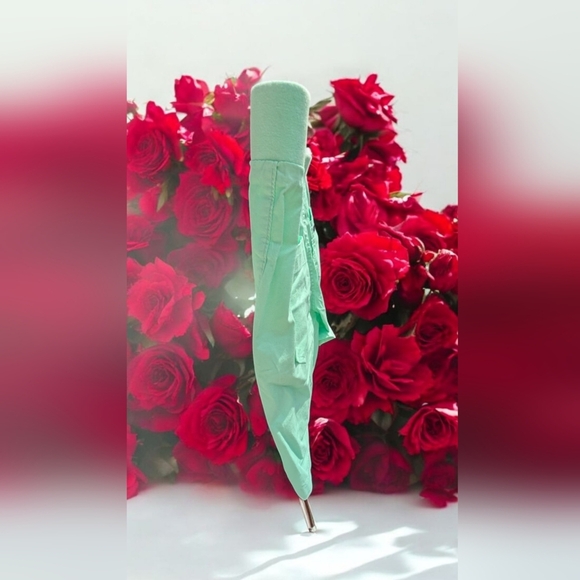 Lee Ultra Lux Flex To Go Cargo Shorts Mint Green Size 12 (EUC) - Picture 4 of 8